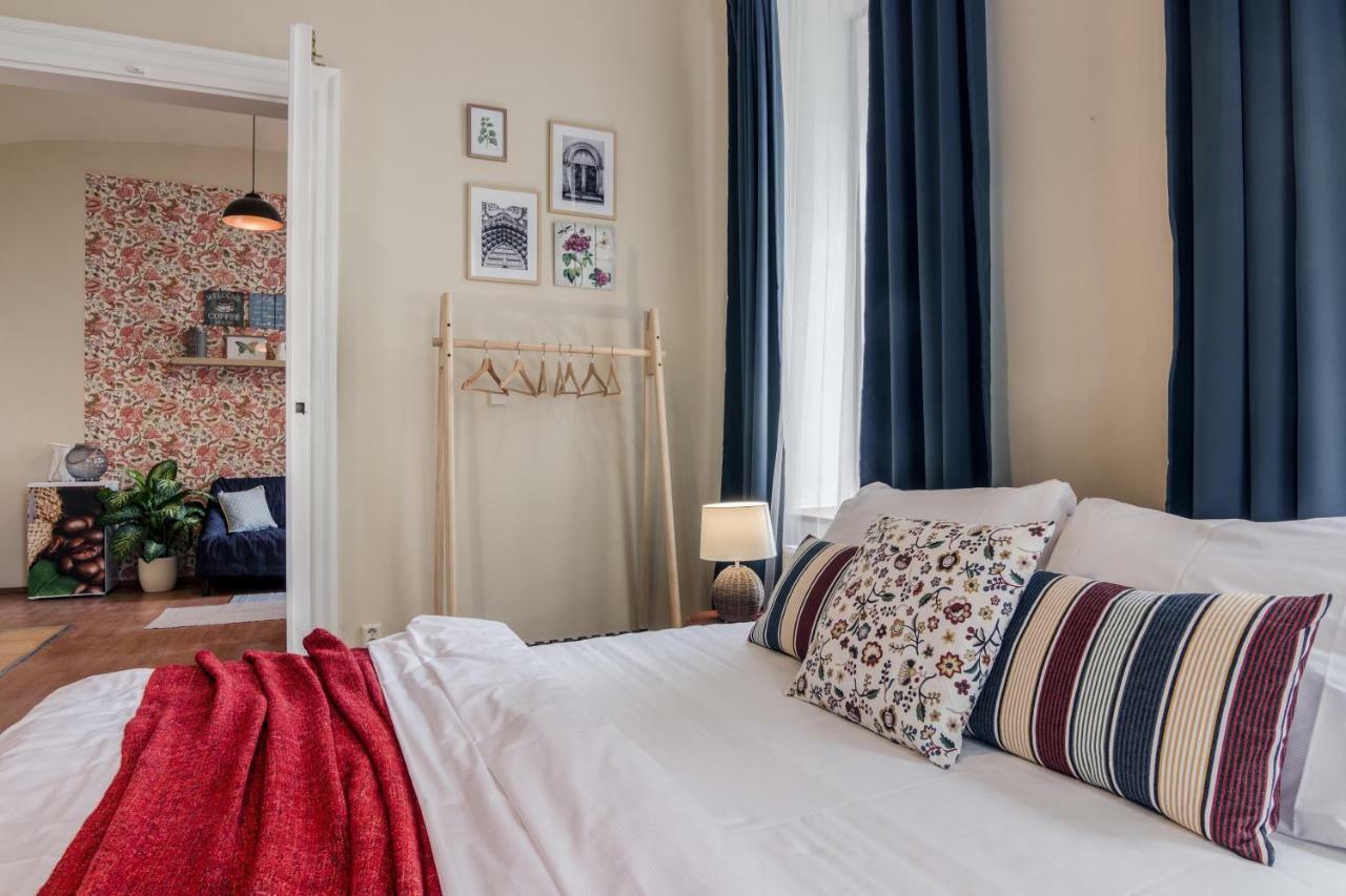 Prague Apt Near Charles Bridge By Michal&Friends Ngoại thất bức ảnh