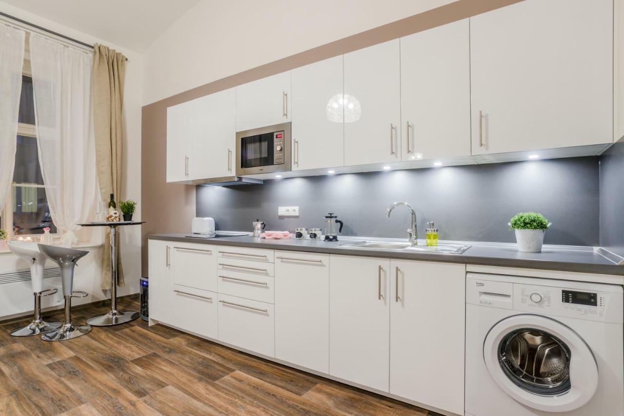 Prague Apt Near Charles Bridge By Michal&Friends Ngoại thất bức ảnh