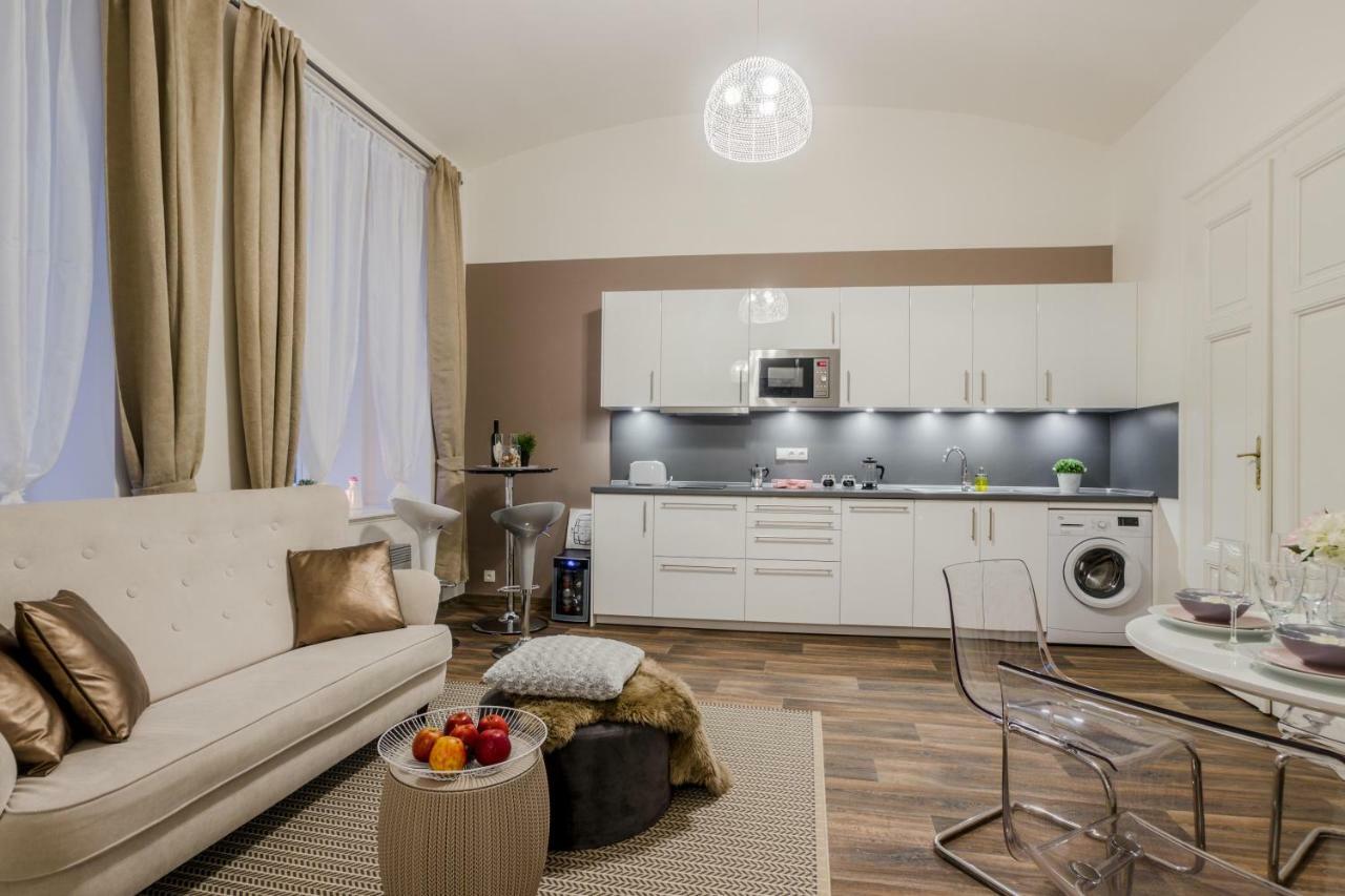 Prague Apt Near Charles Bridge By Michal&Friends Ngoại thất bức ảnh