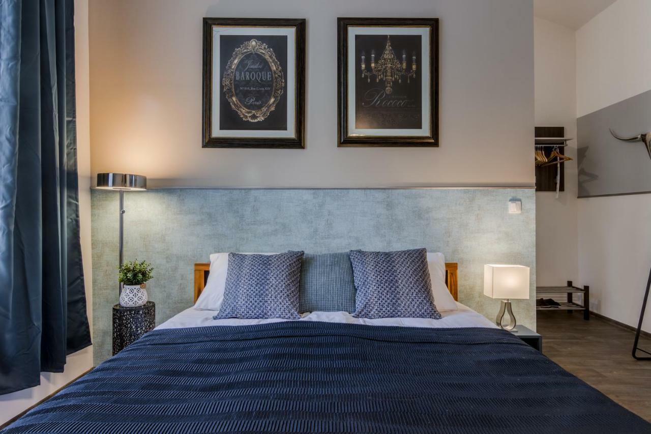 Prague Apt Near Charles Bridge By Michal&Friends Ngoại thất bức ảnh